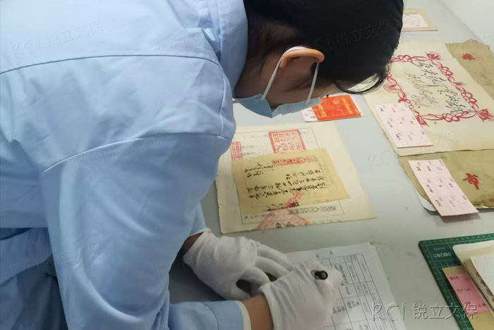 西北局紀念館紙質文物病害調研